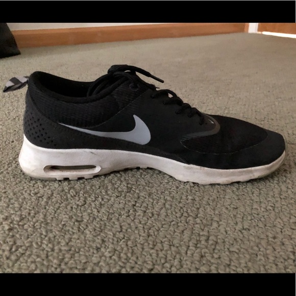❌SOLD❌ Nike Air Max Thea - Picture 2 of 5
